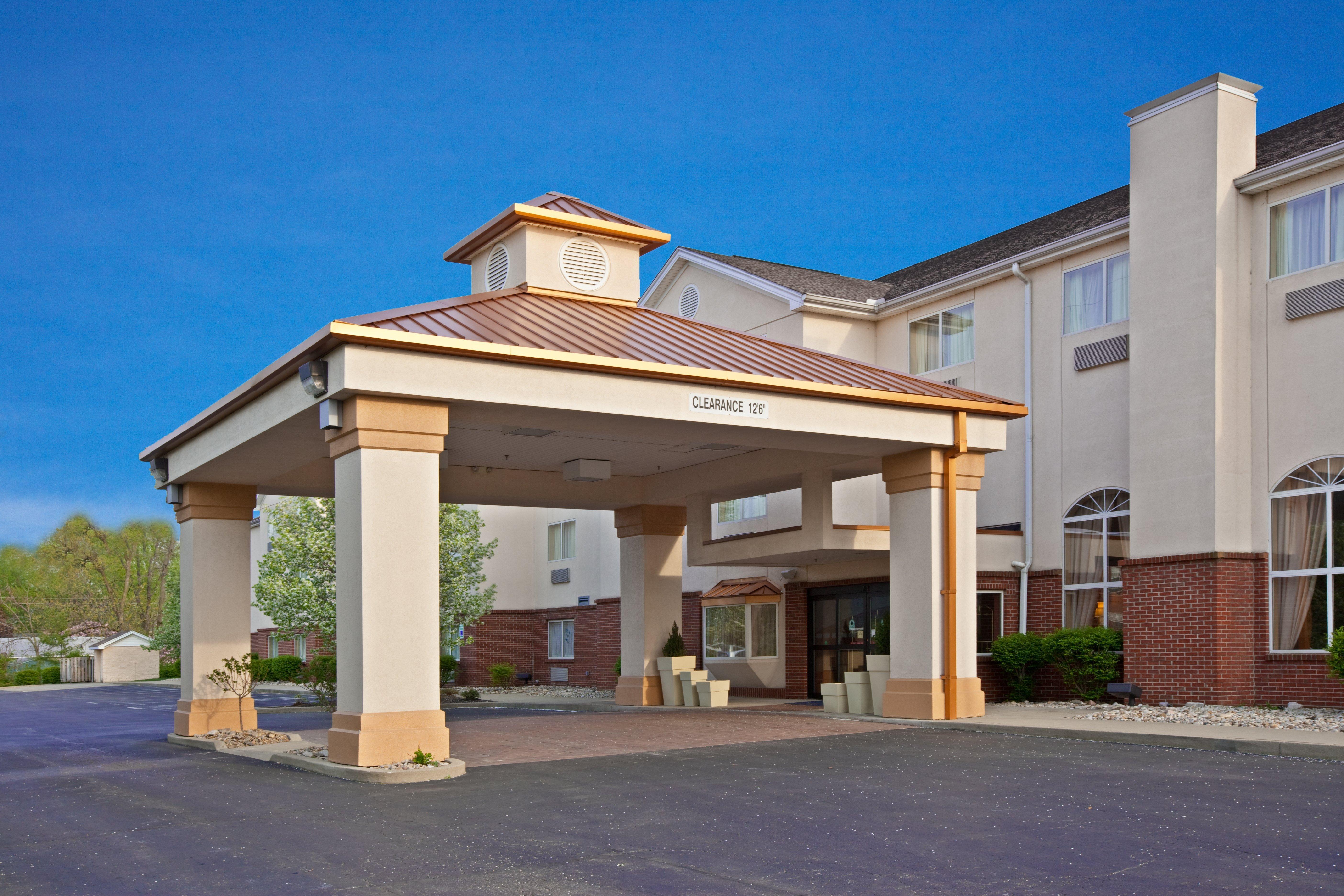 Holiday Inn Express Hotel & Suites Cincinnati-North/Sharonville Exterior photo